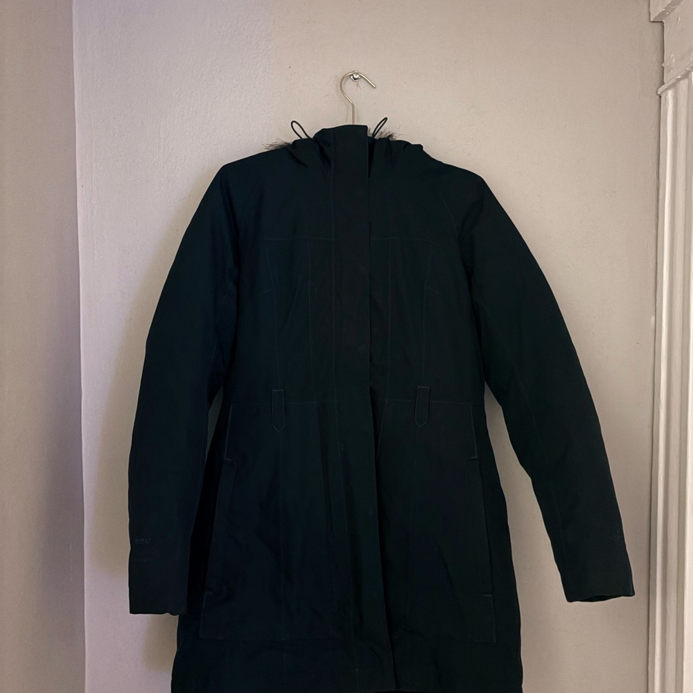 The North Face Black Women's Jacket - Picture 4 of 10